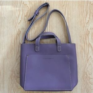 🦄 🦄 Stunning Portland Leather Mini Crossbody  in Lavender w/ zipper🦄 🦄